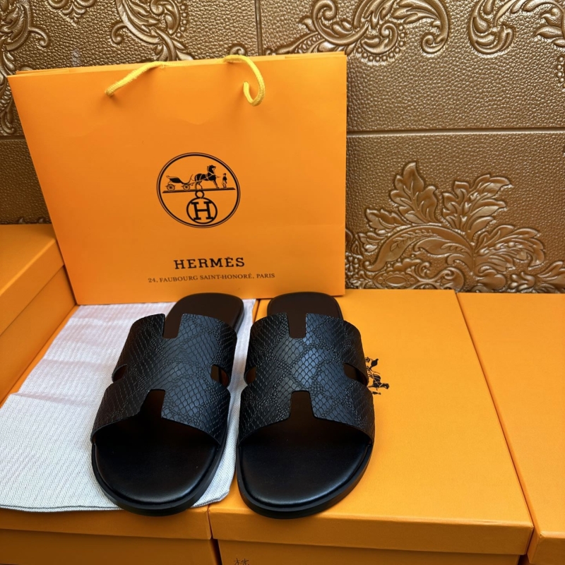 H**mes slippers